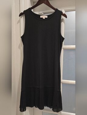 MICHAEL Michael Kors Pleated Hem Shift Dress